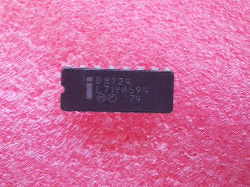 D8224